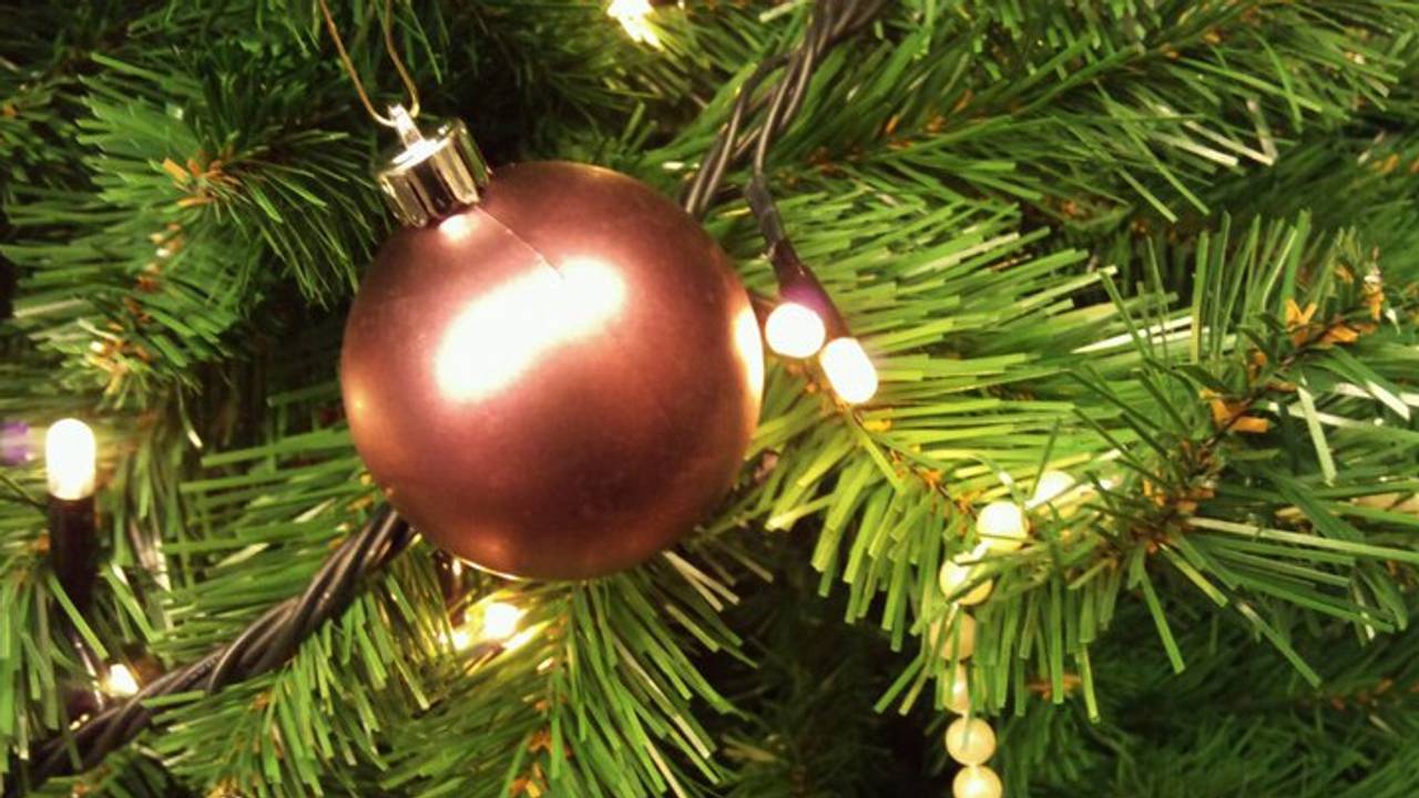 Luister tijdens Kerstmis naar het kerstverhaal.