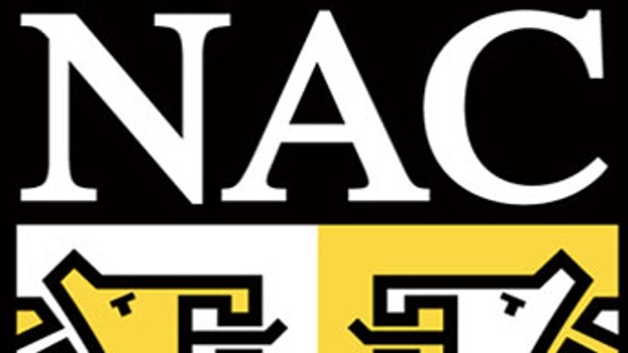 NAC-supporters stonden in het Telstarvak.