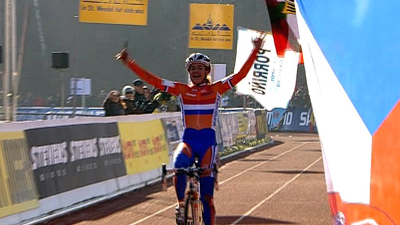 Juichend over de streep