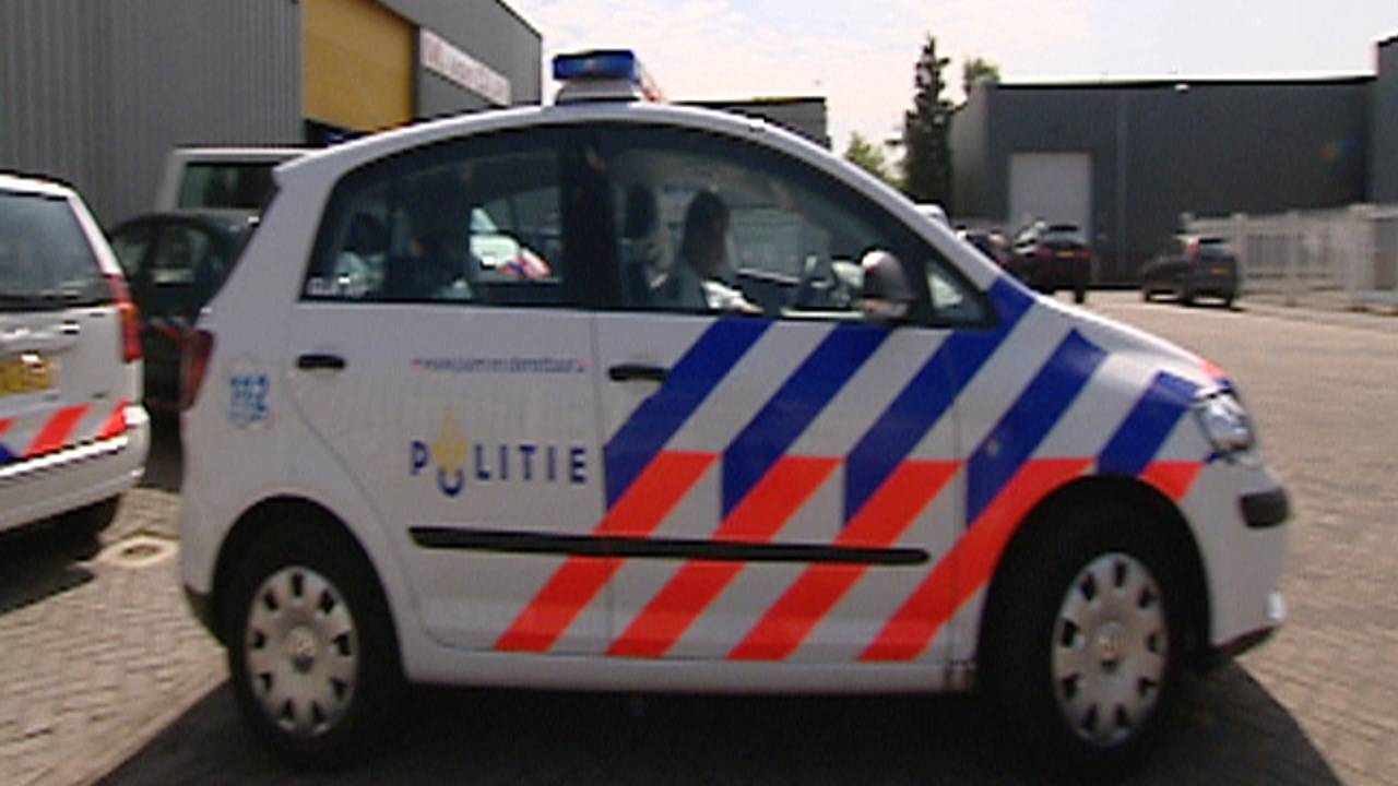 De politie hield een trio aan.