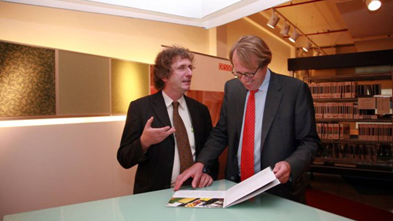 Desso bestuursvoorzitter Stef Kranendijk (rechts)