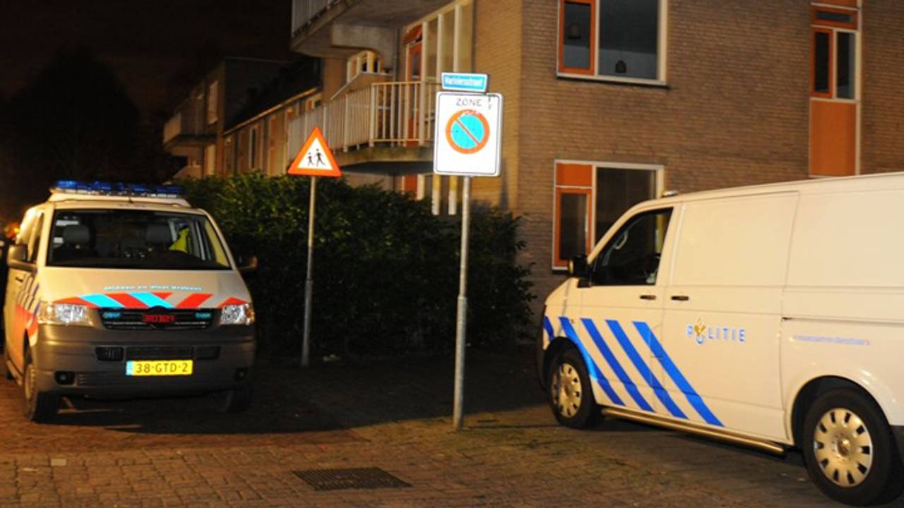 Politie heeft de Mariniersstraat afgezet. (Foto: Kevin Vervoort)