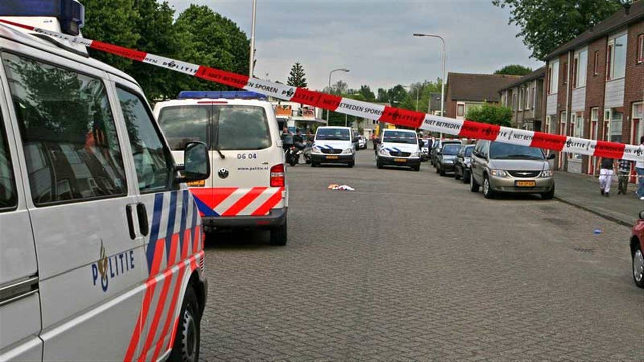 De Tartinistraat na de schietpartij (foto: Reality Photo)