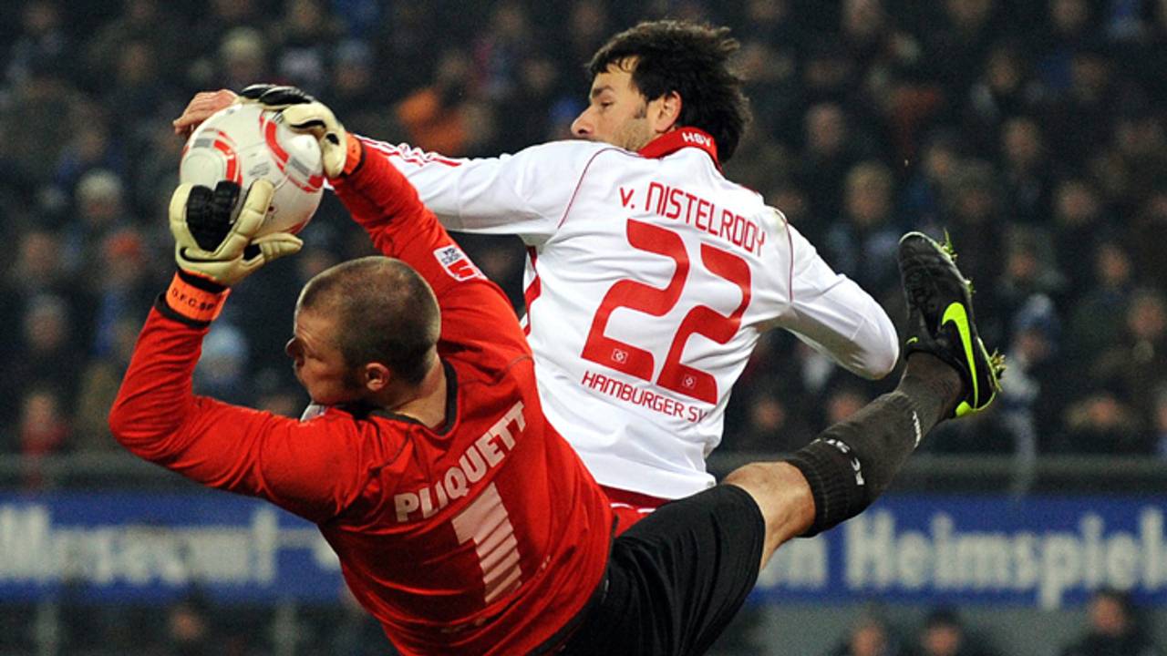 Van Nistelrooy in actie voor HSV