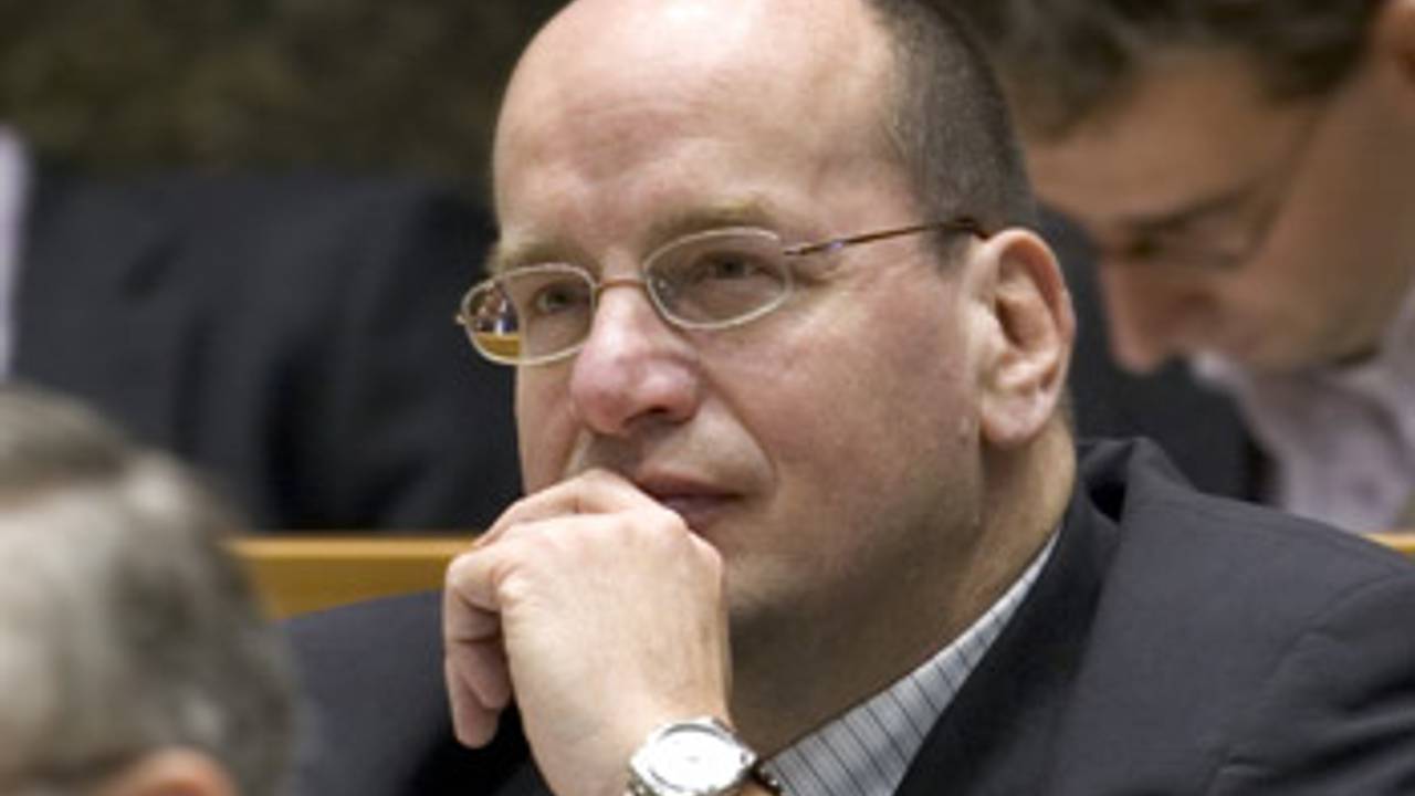 Fred Teeven is erbij (foto: ANP)