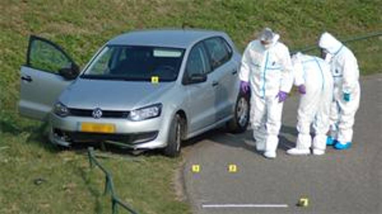 Onderzoek naar mogelijk familiedrama. (Foto: Provicom Multimediadiensten)