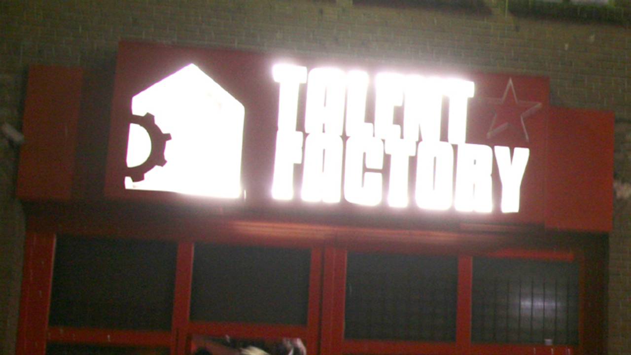 Talent Factory komt in het nauw