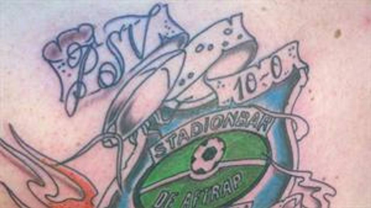 Hofman's tatoeage van vorig jaar.