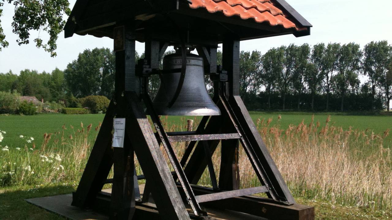 De nieuwe klok luidt op 3 mei voor het eerst (Foto's: Pieter Bremer).
