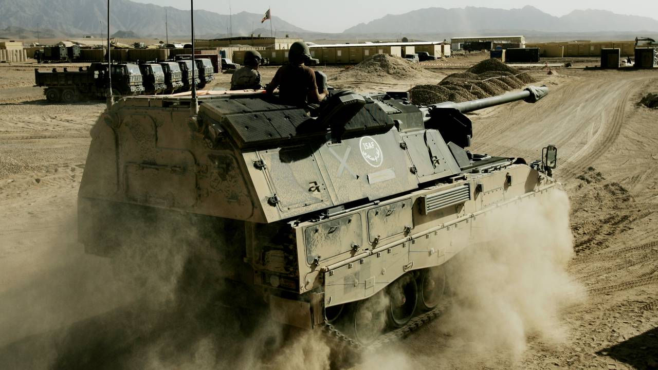 De laatste pantserhouwitser komt terug uit Afghanistan