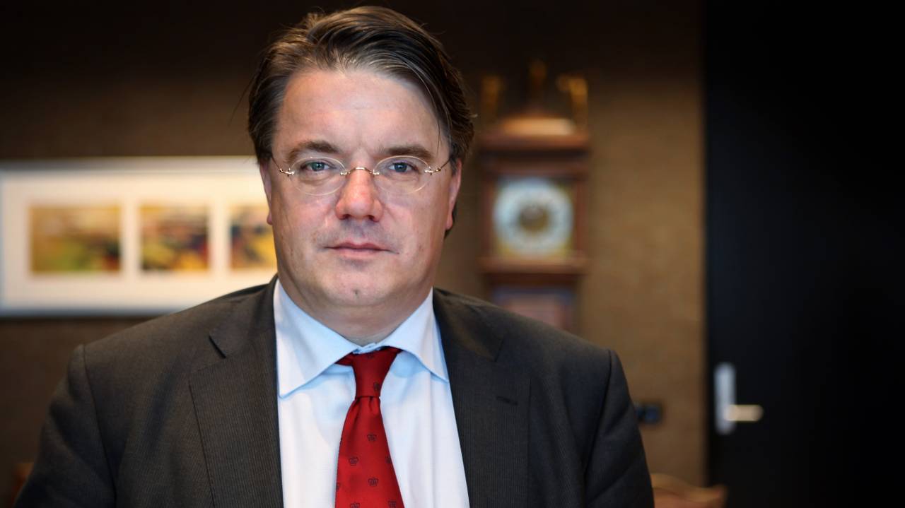 Wim van de Donk heeft defensie het voorstel gedaan om de opslag van zwaar vuurwerk te spreiden.