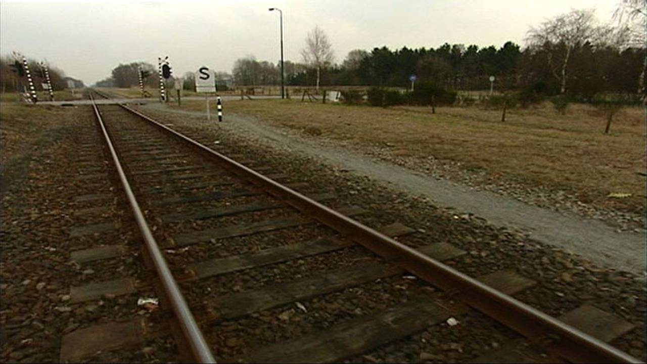 Er is heel lang discussie over de IJzeren Rijn