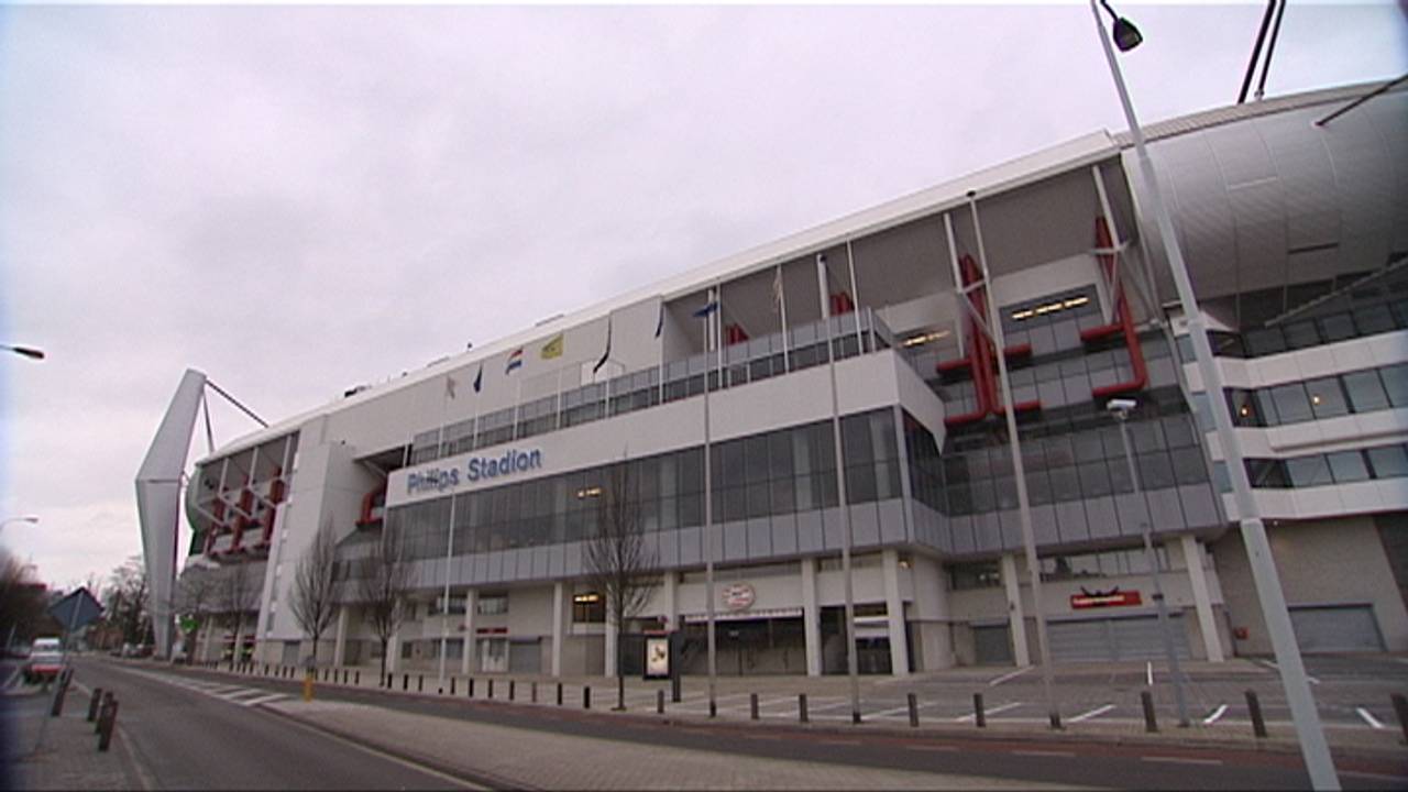 PSV speelt zaterdag de jubileumwedstrijd tegen SC Cambuur in het Philips Stadion.