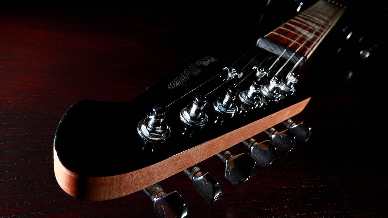 ‘Liedjessmid’ Jeroen Kant wint Vlaamse Nekka Wedstrijd voor Nederlandstalige muziek