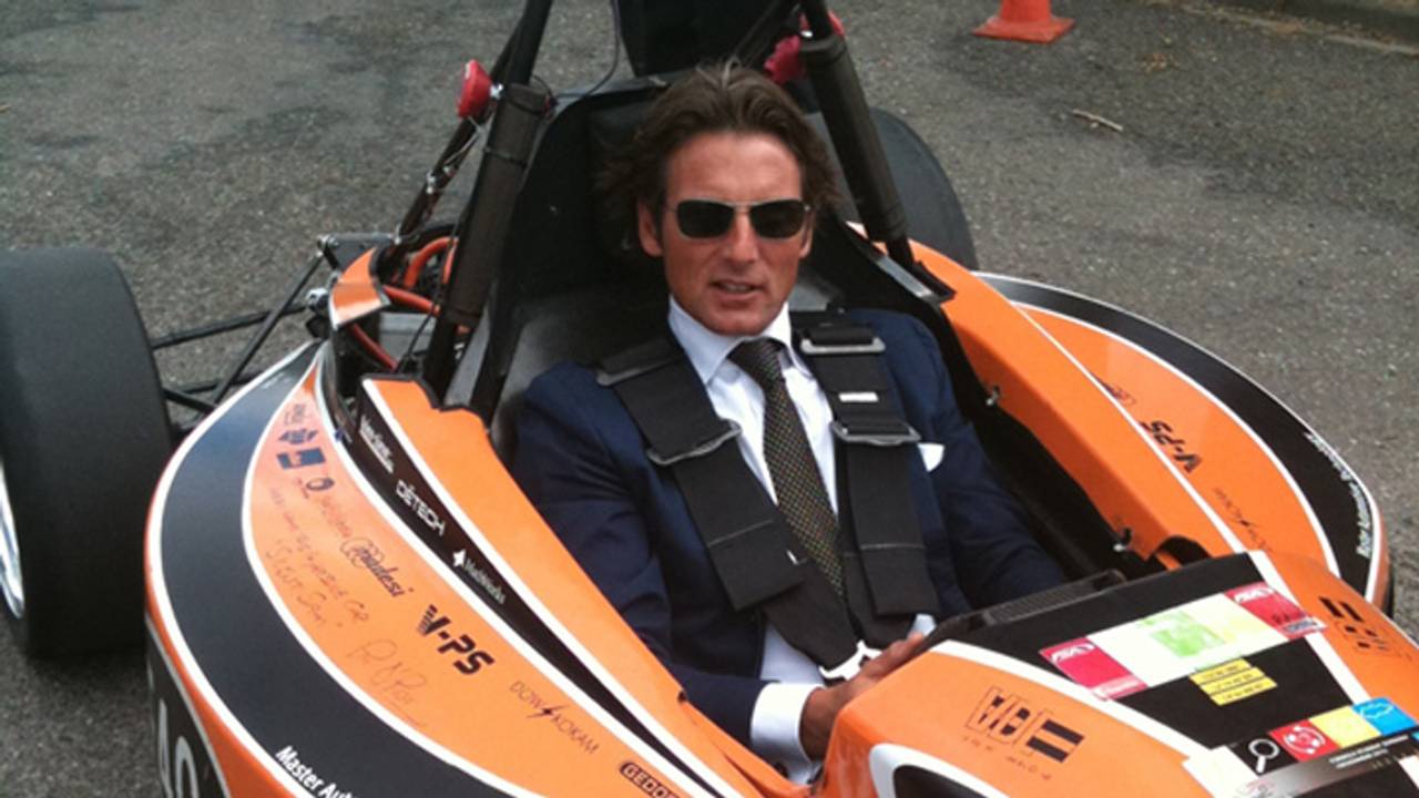 Prins Maurits in de auto. Foto: Maarten Steinbuch