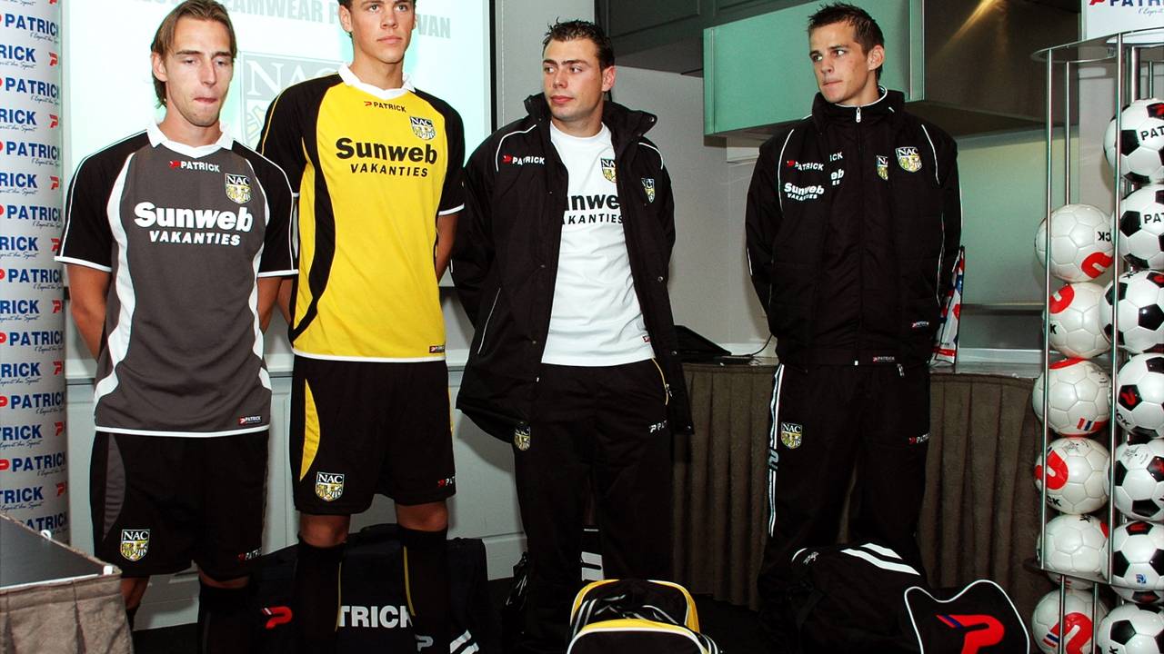 Het nieuwe NAC-shirt (foto: Rob de Haas-Mainstay Media Breda)