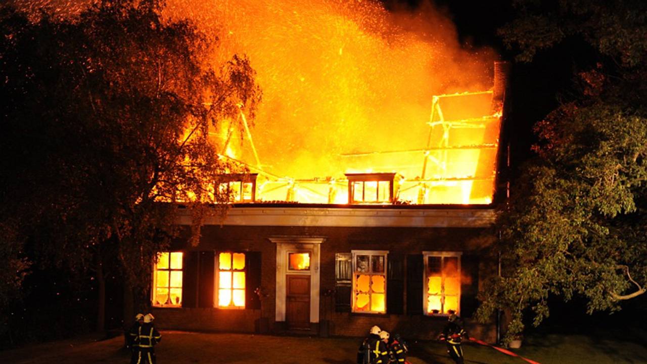 Het huis brandde af. Foto: Kevin Vervoort