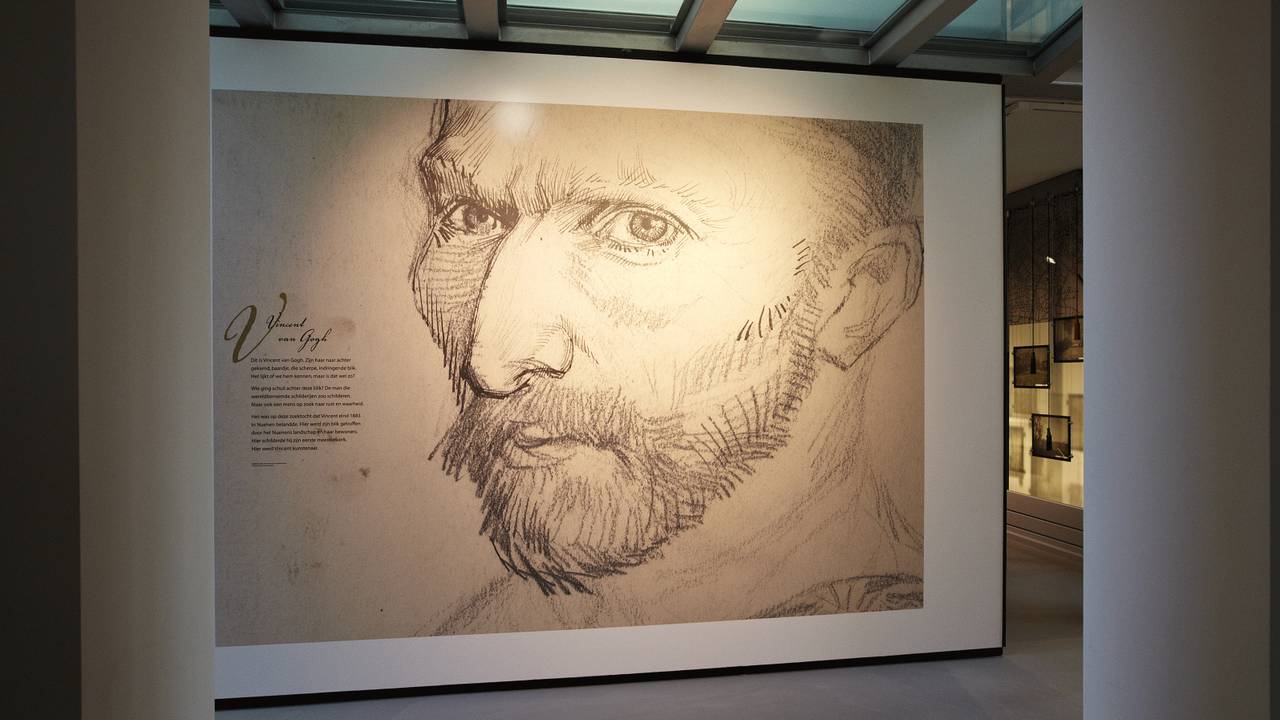 Portret Vincent van Gogh in het Vincentre in Nuenen (foto: ANP).