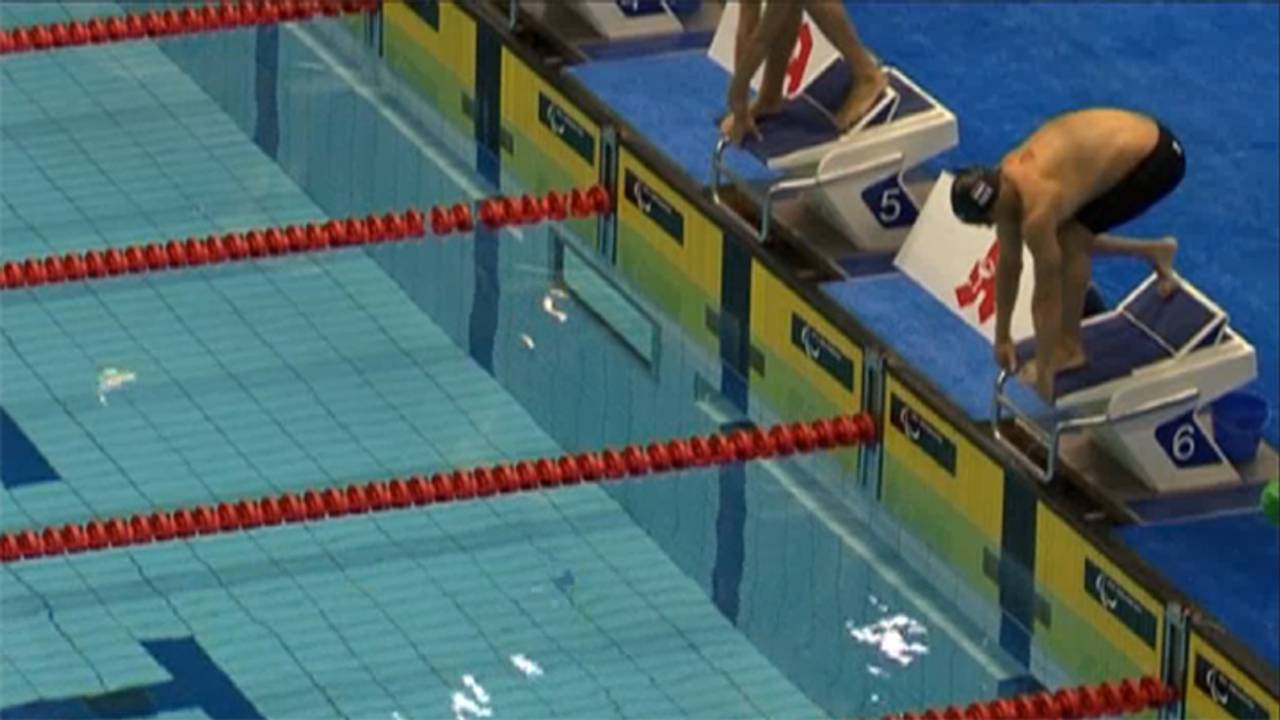 Thijs Hagelstein nieuwe hoofdtrainer van PSV Zwemmen