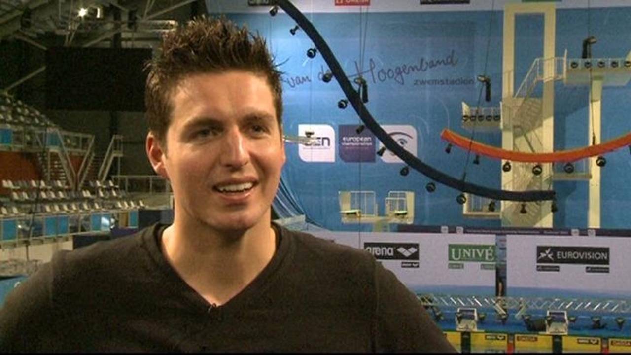 Pieter Van Den Hoogenband - Pieter asked alexander which current 100m free swimmer did he like for their technique.