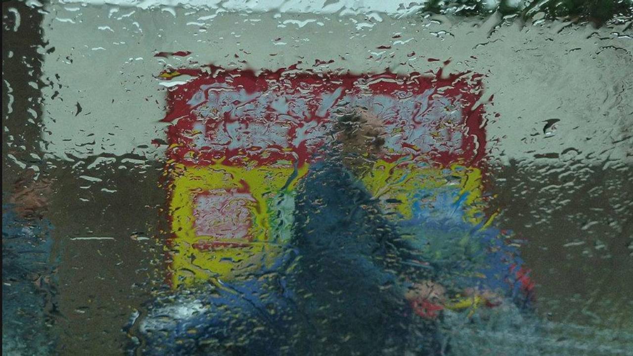 De regen kwam met bakken uit de hemel (Foto: Martha Kivits)