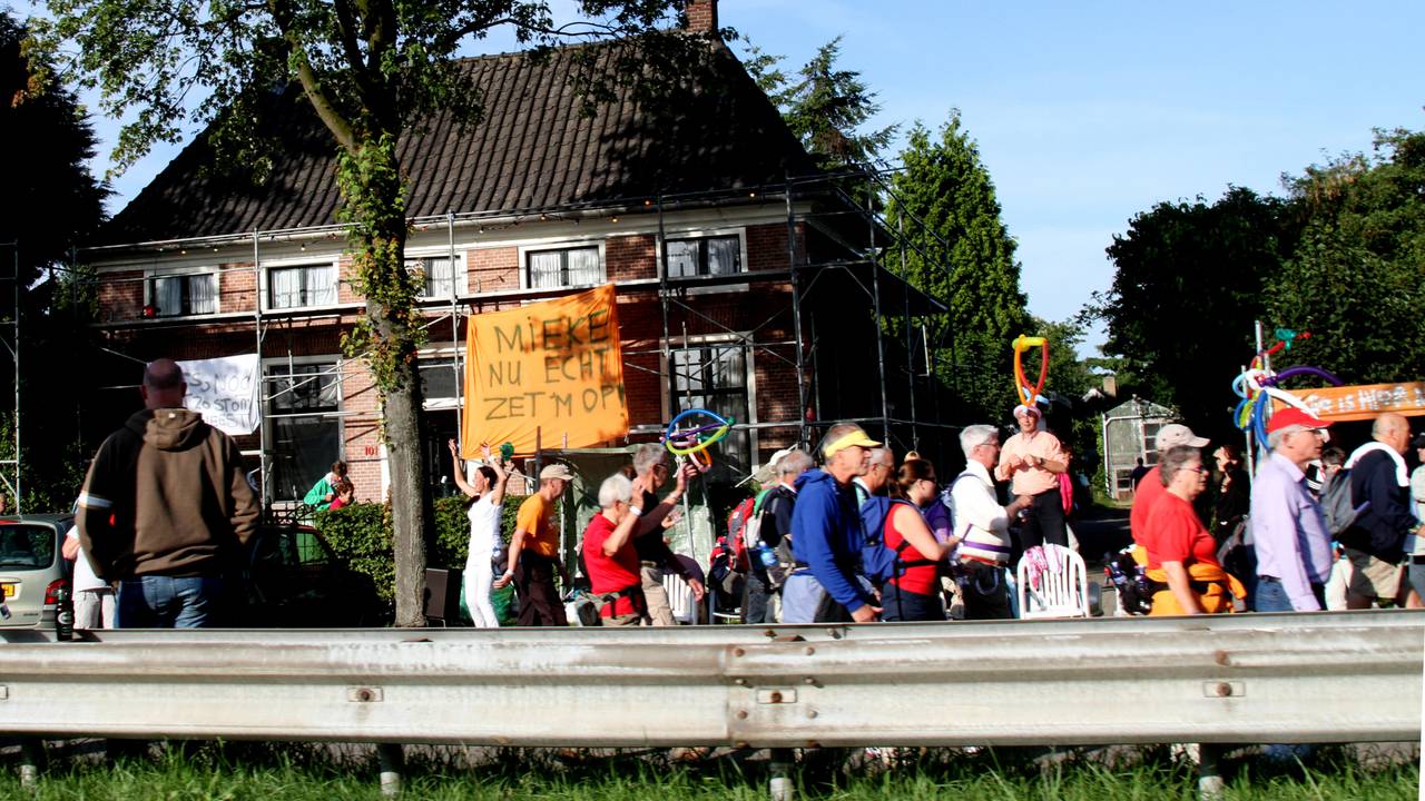 Ga naar slide 1