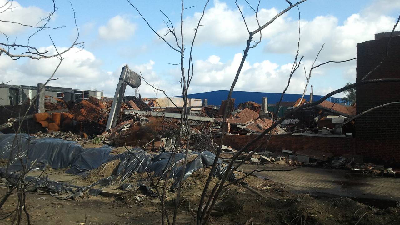 Terrein van Chemie-Pack na de brand
