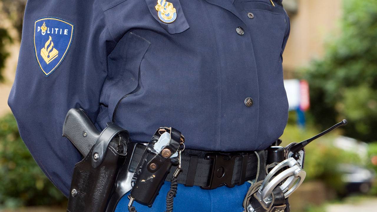 Agenten stampen vuur uit Geldrop