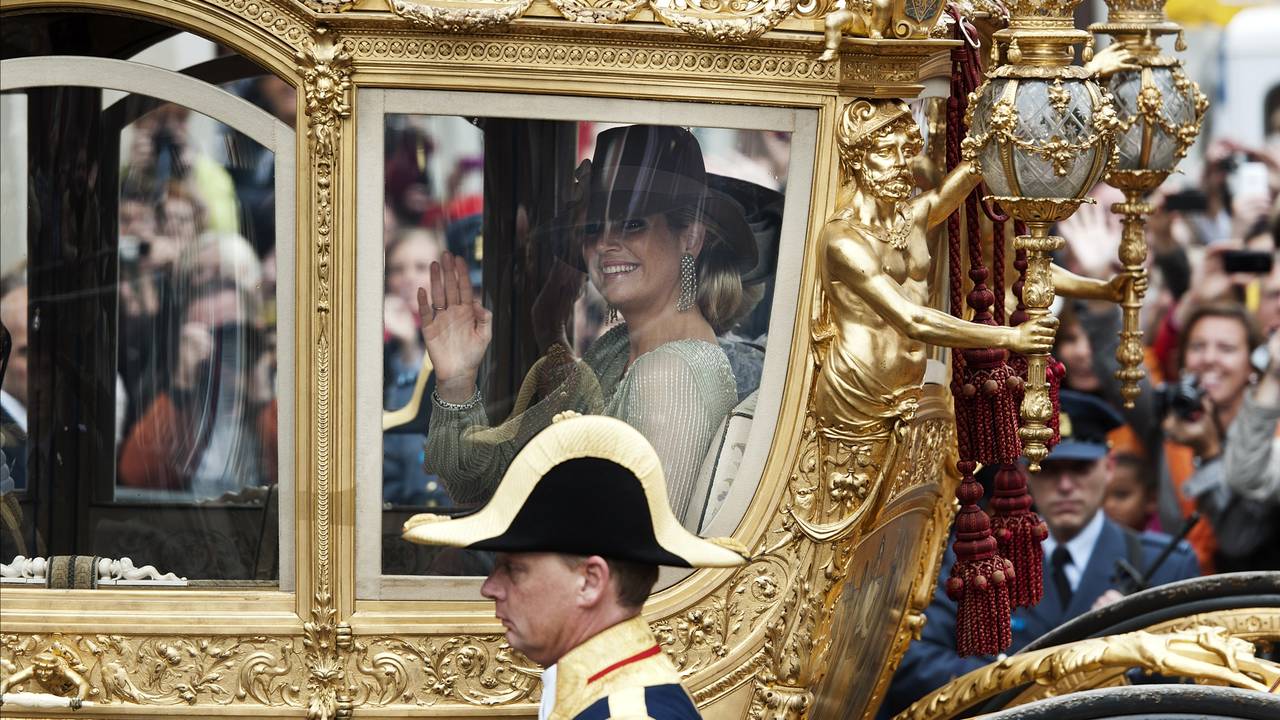 Hoogleraar staatsrecht Witteveen van Universiteit Tilburg in commissie in- en uitgeleide Prinsjesdag