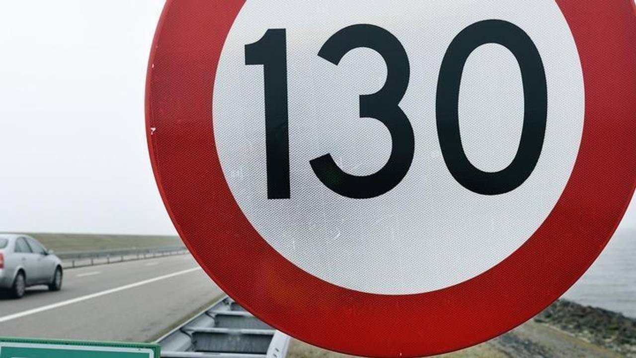130 kilometer per uur op de snelweg (foto: ANP)
