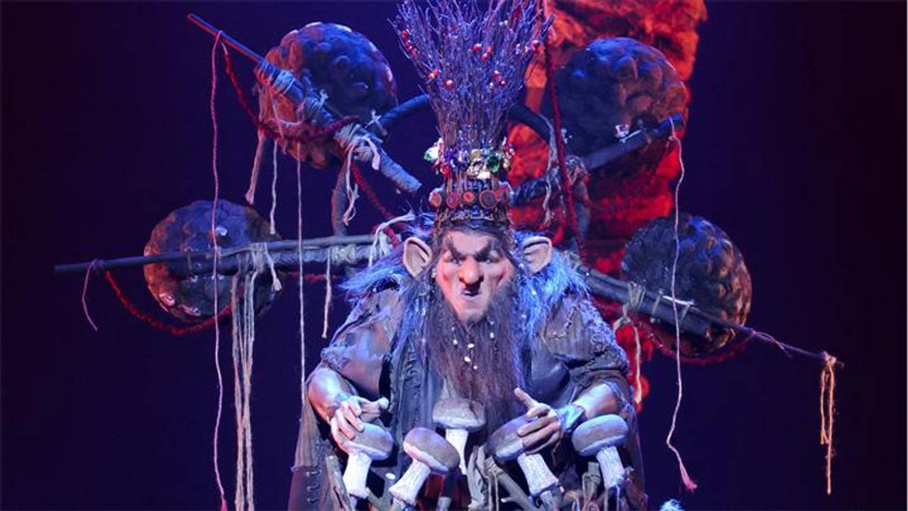 Een van de trollen in de musical Droomvlucht