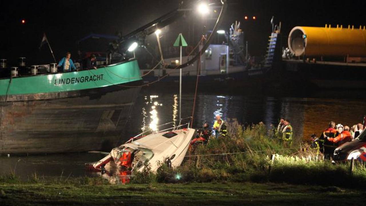 Vier mannen kwamen door de botsing om het leven. Foto: ANP