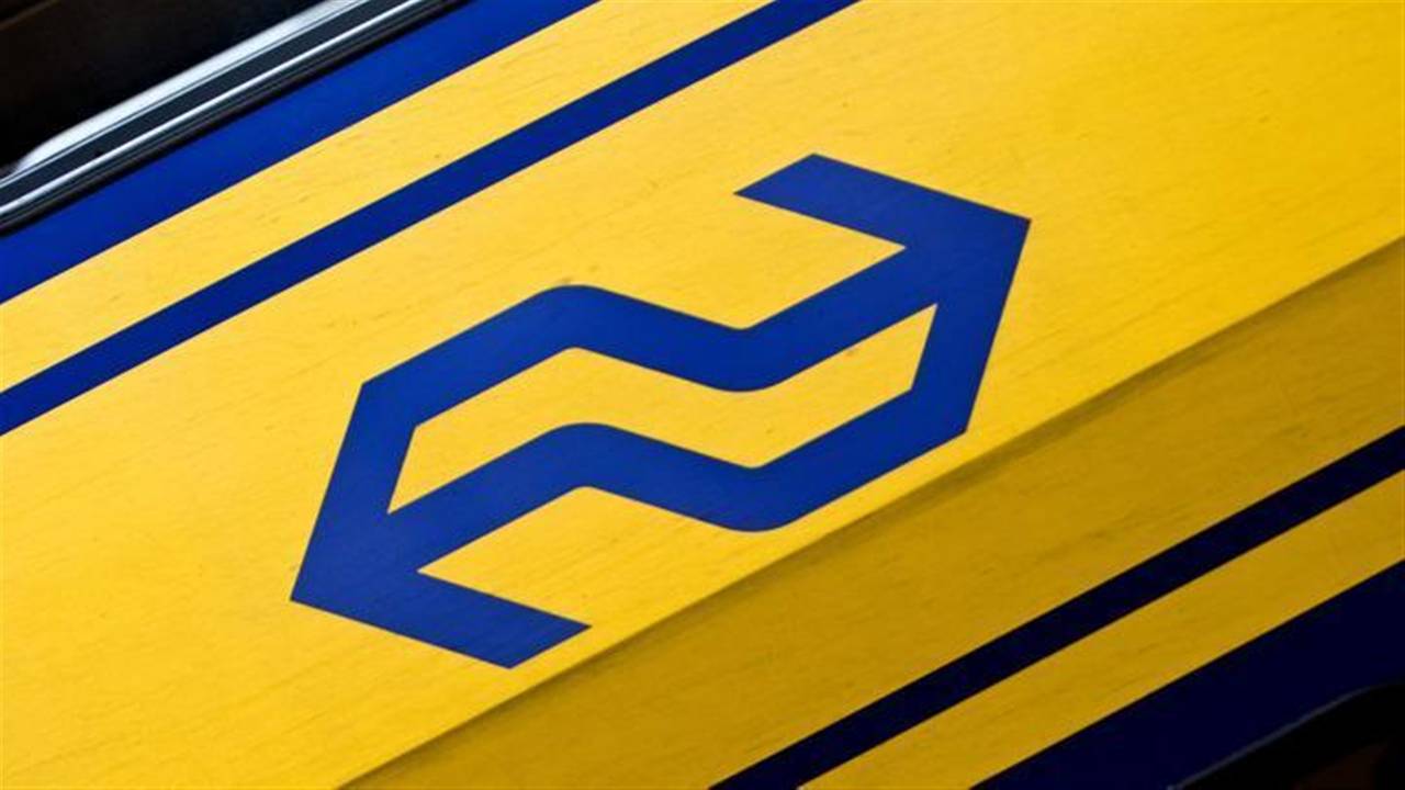 Minder treinen tussen Lage Zwaluwe en Rotterdam door wisselstoring.