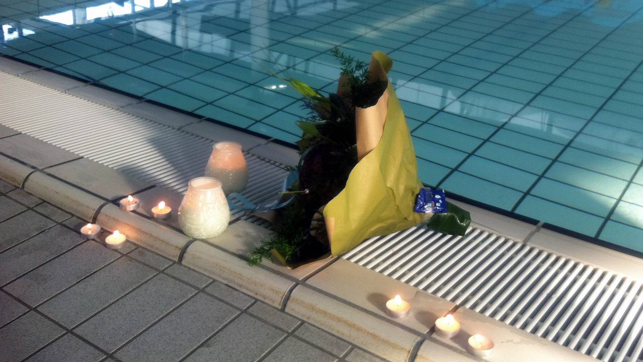 Bloemen op de plek van het ongeval