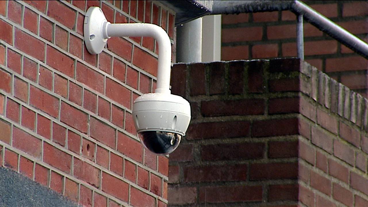 De camera moet vandalisme tegengaan.