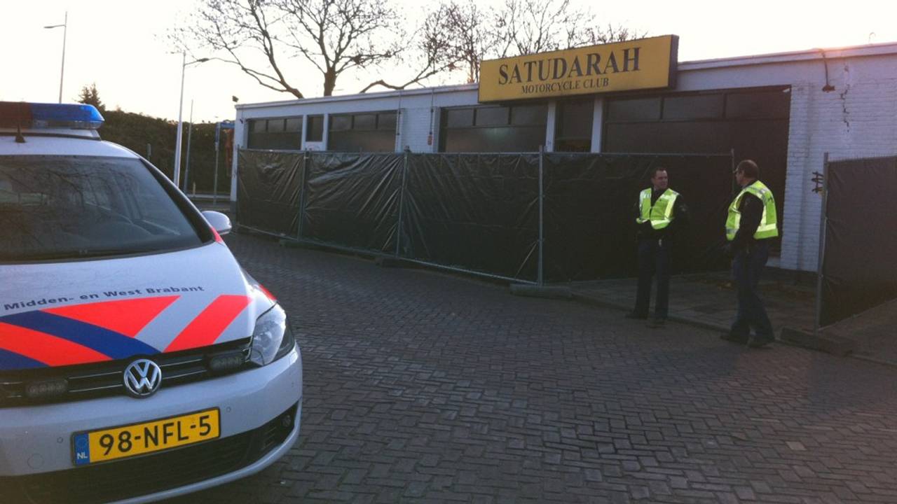 De inval in 2011 in Tilburg bij Satudarah.