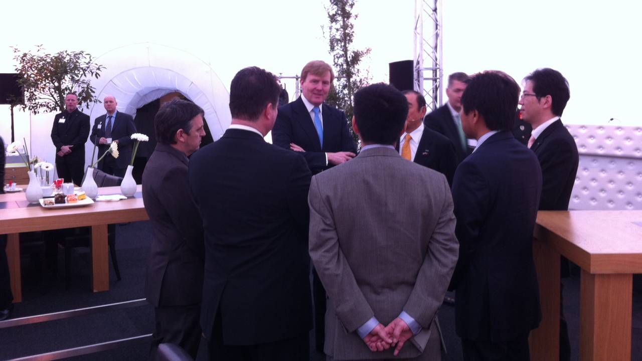 (archieffoto: in 2012 bezocht Willem-Alexander de fabriek)