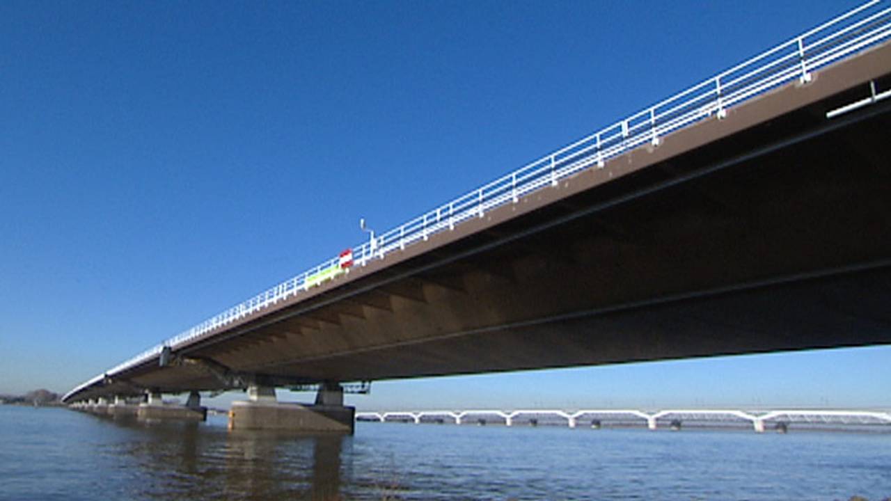 Moerdijkbrug (archieffoto)