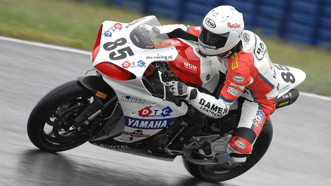 Raymond Schouten stapt weer op de motor.