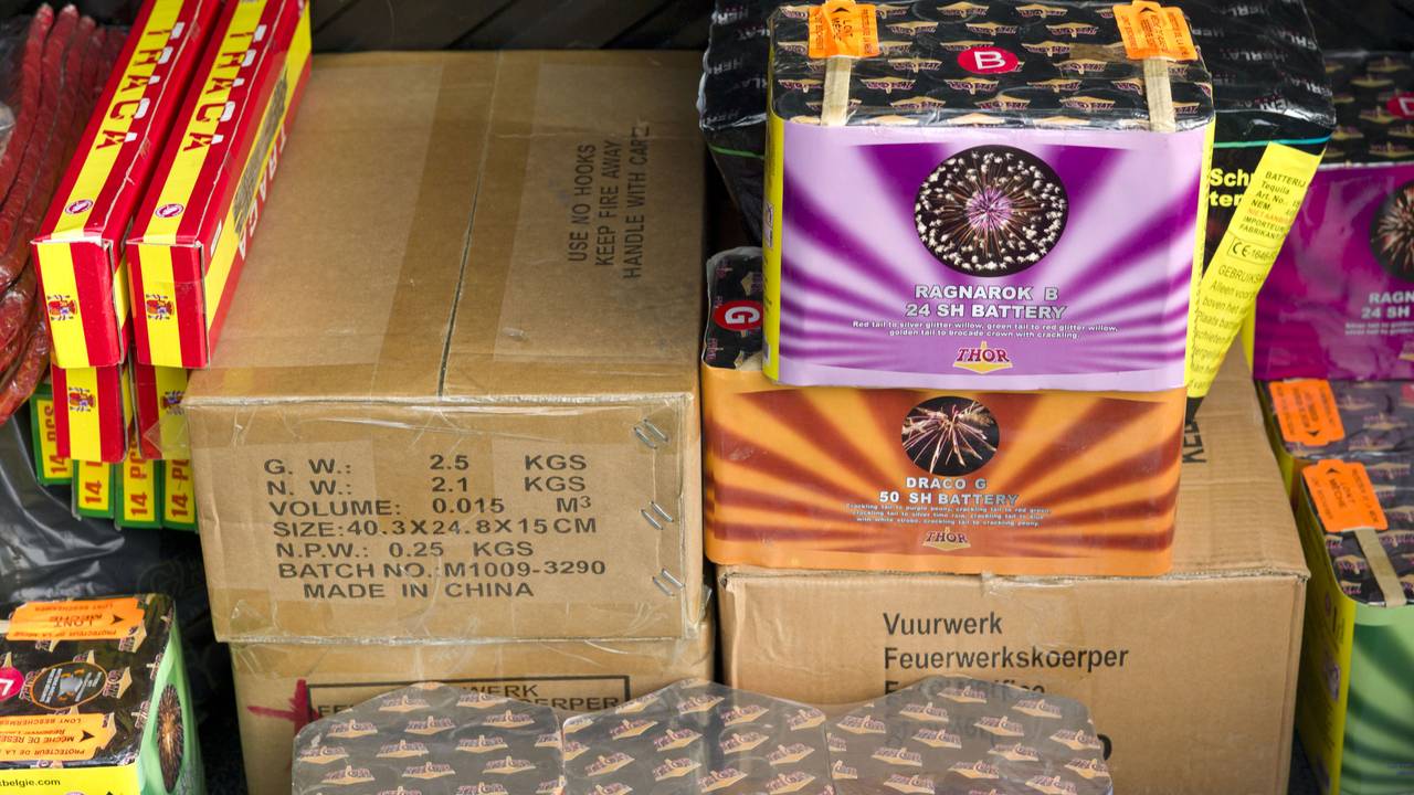 75 Kilo Illegaal Vuurwerk Op Zolder In Breda Verwoestende Kracht Van Een Granaat Omroep Brabant