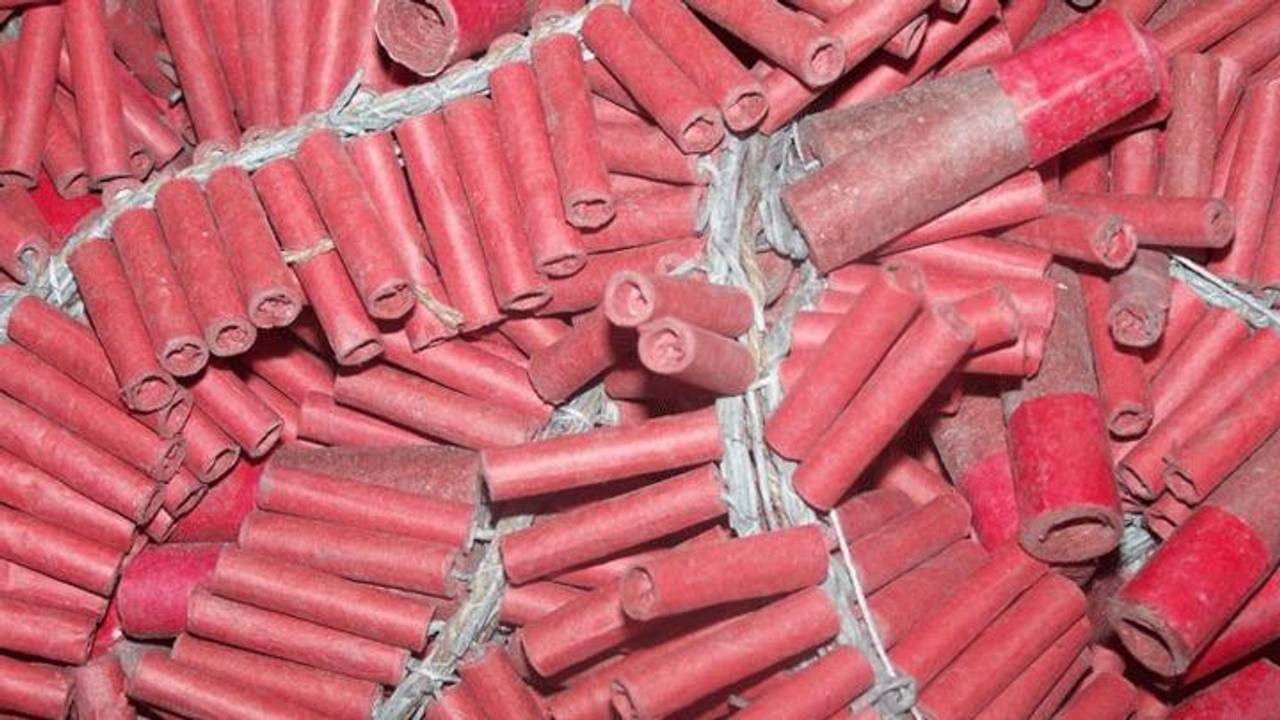 Illegaal vuurwerk ingenomen in Aarle-Rixtel