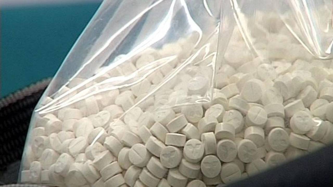 Clenn J. wordt verdacht van het bezitten van de honderd kilo harddrugs