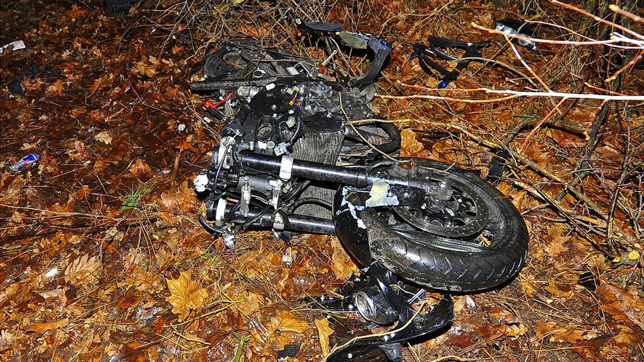 Van de motor is niet veel meer over (Foto: Rico Vogels, SQ Vision)