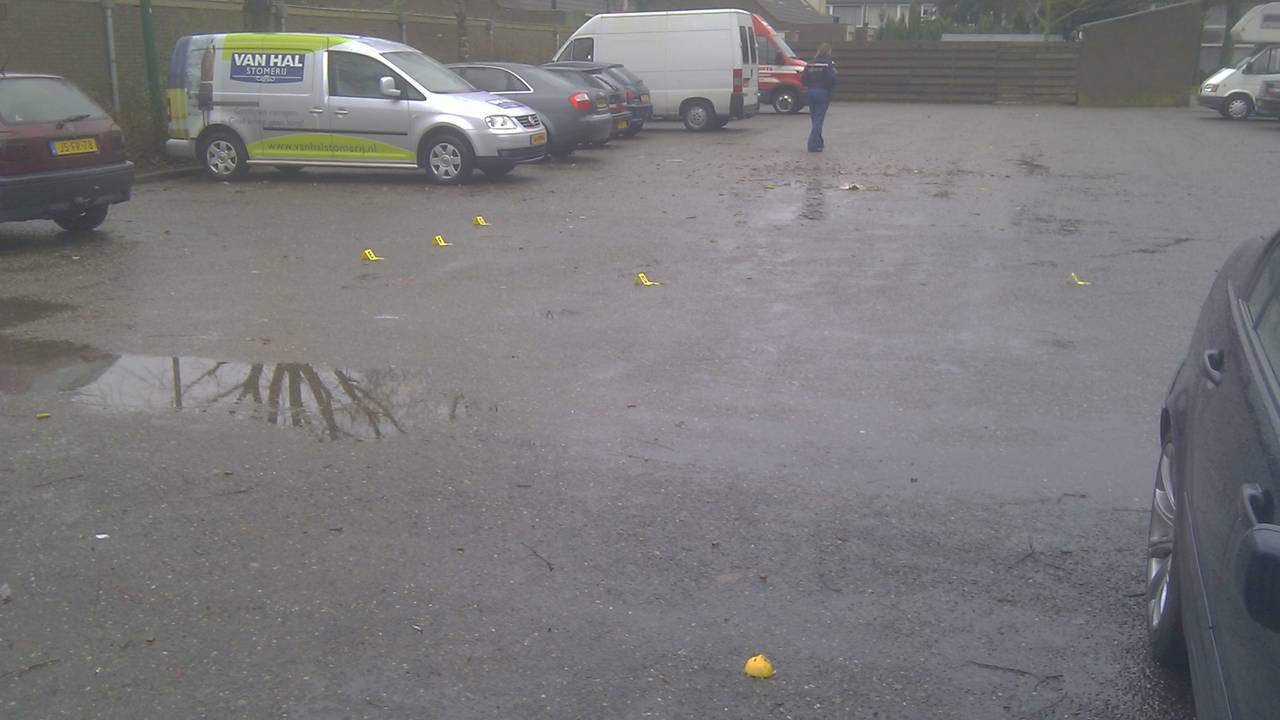 De plek waar een jongen in Cuijk op oudjaarsavond werd neergeschoten.