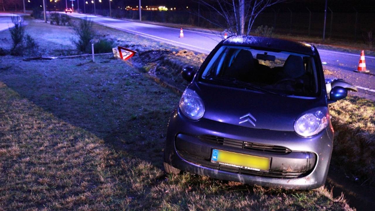 Auto maakt flinke schuiver (Foto: SQ Vision)