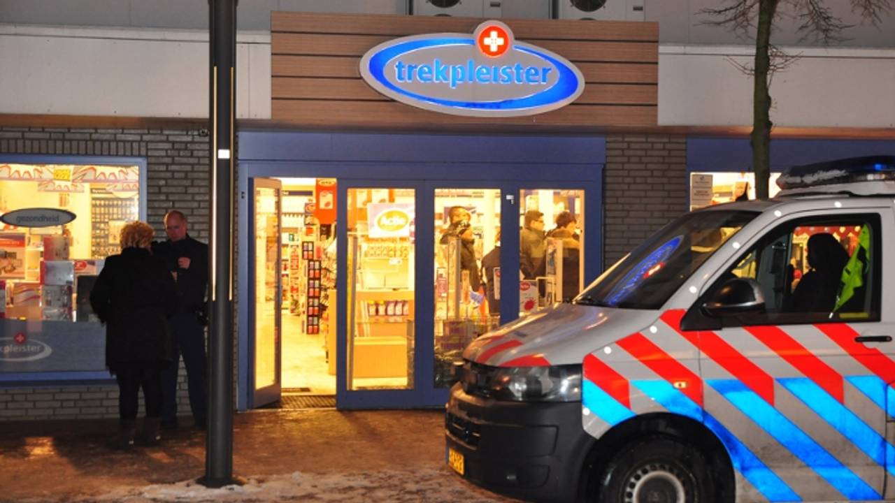 Trekpleister in Waalwijk overvallen  (Foto FPMB / Marvin Doreleijers)