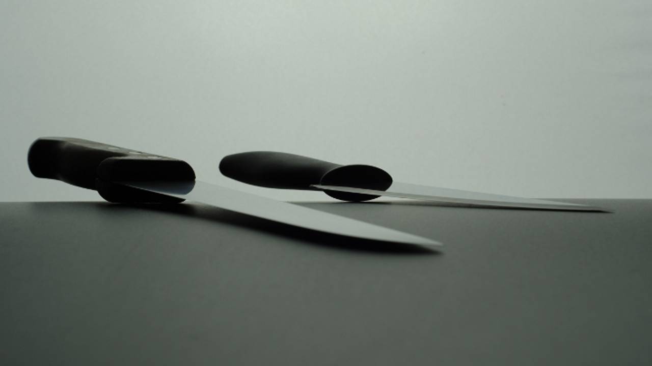 De vrouw probeerde een mes te verkopen. (Archieffoto)