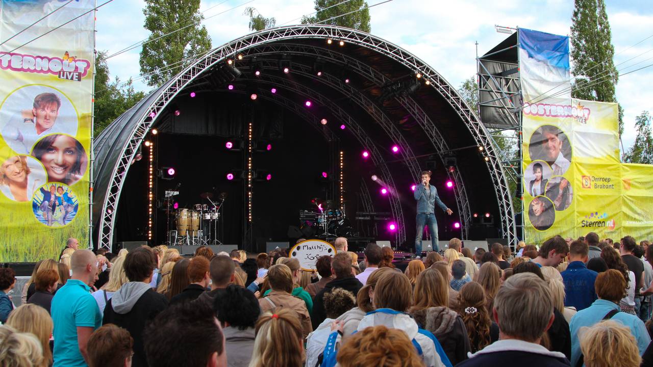 Jeroen van der Boom vorig jaar op Oosterhout Live