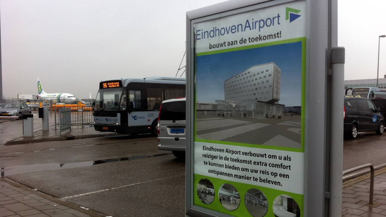 Eindhoven Airport groeit en bouwt verder (foto: Raoul Cartens)