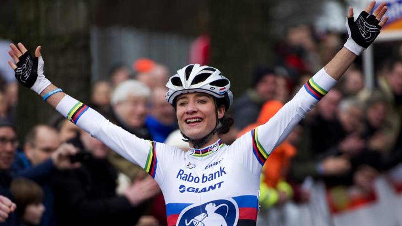 Marianne Vos houdt de leiding in het algemeen klassement (foto: ANP).